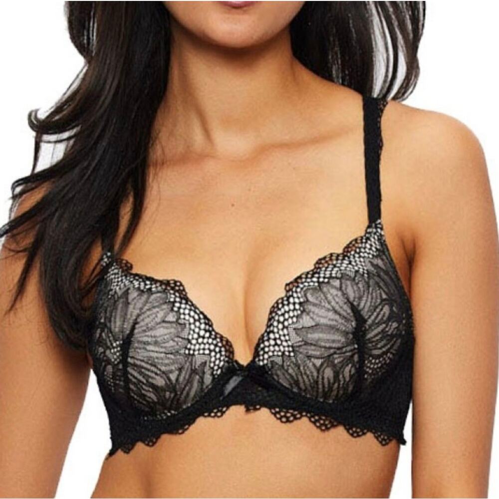 Fredrick's of Hollywood Saffron Push Up Bra Padded Molded Black Lace Size 36B